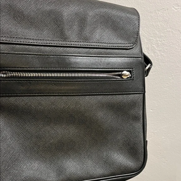 Dunhill Men's Coated Canvas Messenger Bag with Leather Trim - Picture 9 of 12